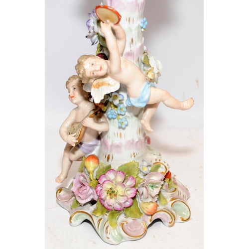 12 - Superbly detailed 19th century large porcelain centrepiece by German manufacturer Shierholz. Featuri... 