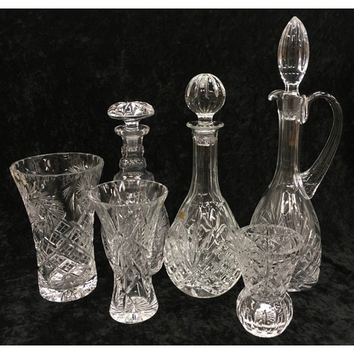 25 - Collection of quality crystal glassware to include vases and decanters (6).