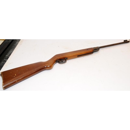 297 - Vintage 'Original' break barrel air rifle. Cocks and discharges, not tested further