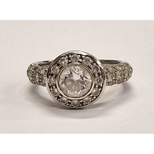 386 - 925 silver ring with halo setting. Size M.