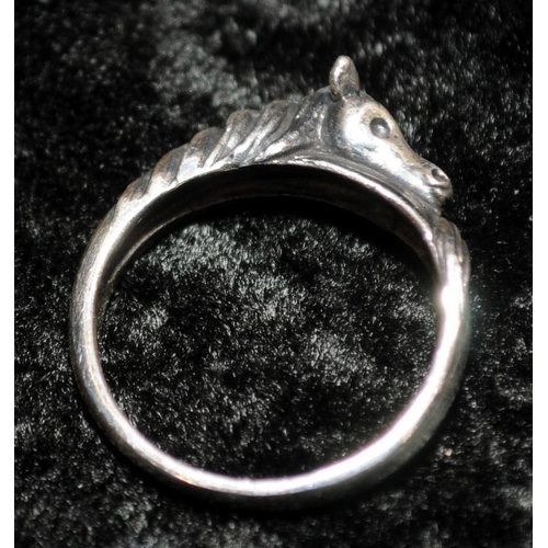 306 - An unusual horse head 925 silver ring Size K 1/2.