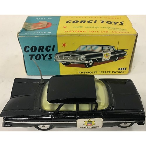 425 - Corgi 223 Chevrolet Impala 