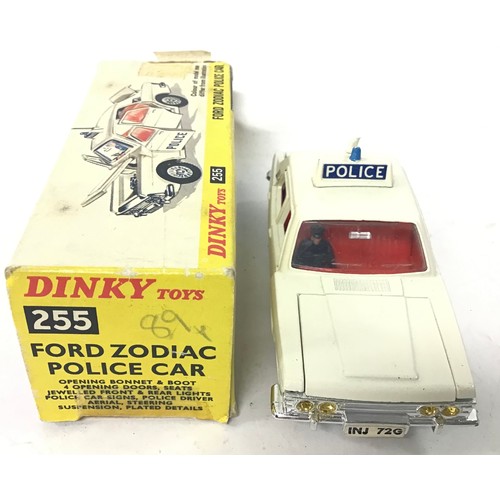 426 - 2 Dinky Models: 255 Ford Zodiac 