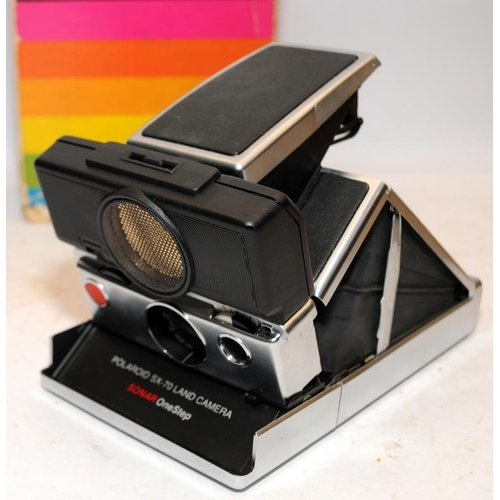 149 - Polaroid SX-70 Land Camera Sonar One Step in original (tatty) box. Being offered in good cosmetic co... 