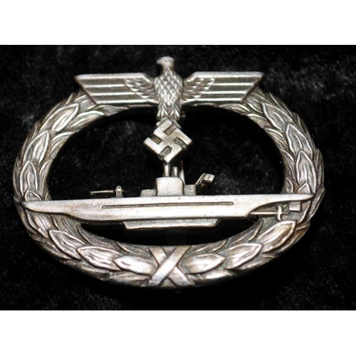 126A - WW2 U-Boat War Badge. Awarded to U-boat crew after completing two war patrols. 47mm across and manuf... 