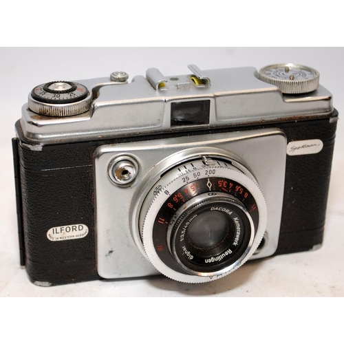 161 - Collection of vintage cameras to include Kodak Retinette x 2 an Ilford Sportsman and a Kodak Eastman... 