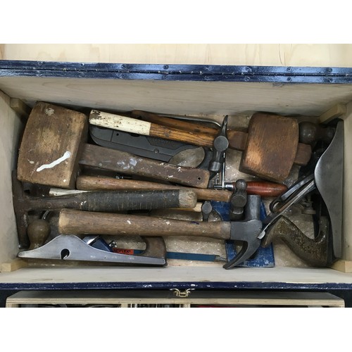 75 - A wooden box containing a large collection of various vintage hand tools.