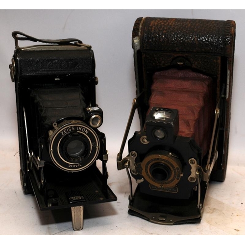 180 - Collection of vintage folding bellows cameras, four in lot to include Zeiss Ikon and Kodak