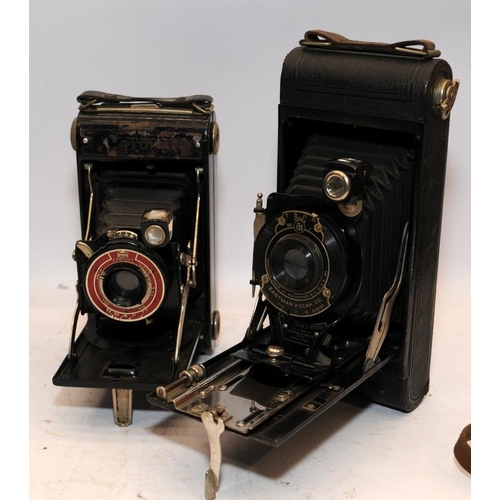 180 - Collection of vintage folding bellows cameras, four in lot to include Zeiss Ikon and Kodak