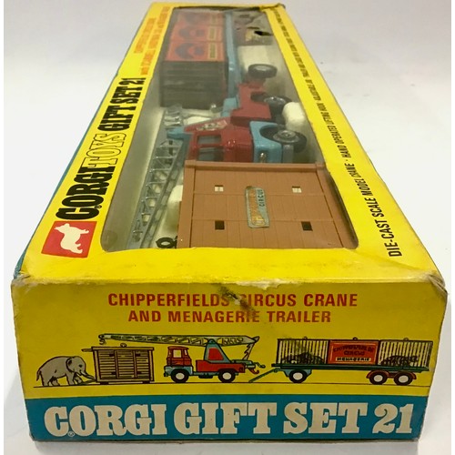 50 - Corgi GS21 Chipperfields Circus Crane and Menagerie Set - contains Circus Crane with platform traile... 