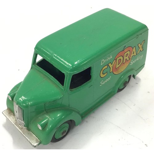 83 - Dinky 454 Trojan 