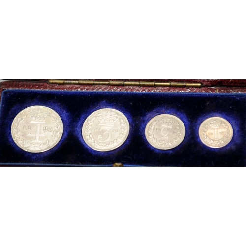 65 - Victoria 1883 boxed maundy set