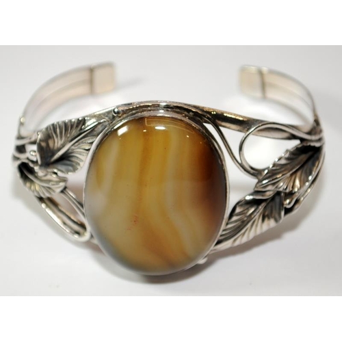 395 - Large Art Nouveau Agate 925 silver bangle.