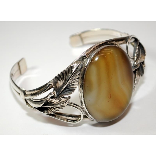 395 - Large Art Nouveau Agate 925 silver bangle.