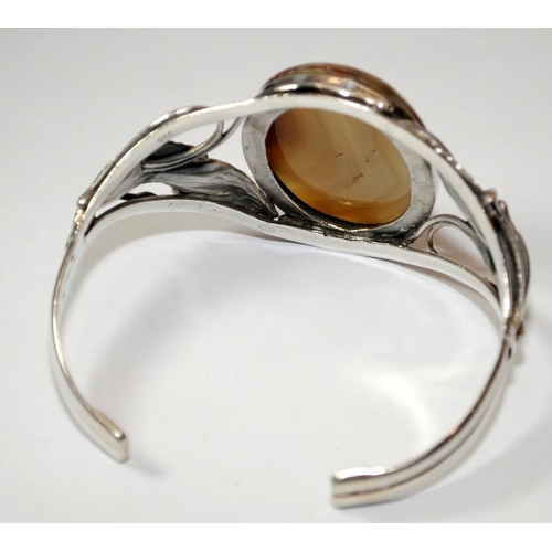 395 - Large Art Nouveau Agate 925 silver bangle.