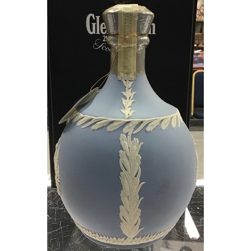 61 - Glenfiddich 21 Year Old Scotch Whisky Wedgwood Decanter. 75cl sealed and boxed.