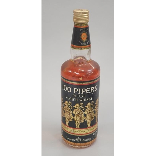 71 - 100 Pipers De Luxe Scotch Whisky. Bottled in Scotland. 75cl.