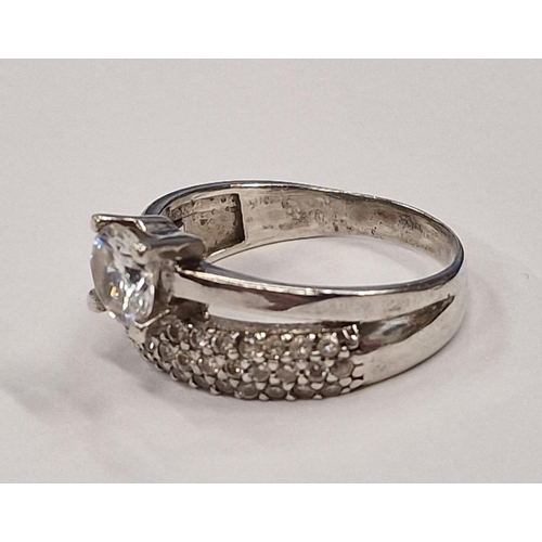 407 - Sparkling CZ solitaire/band 925 silver ring size S 1/2 (TR5).