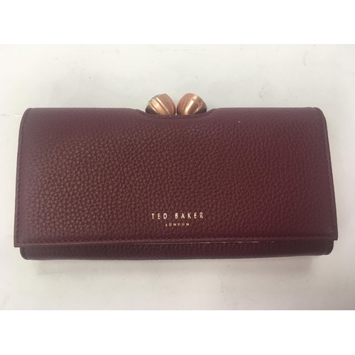 130 - Ted Baker BNWT purse. (6)