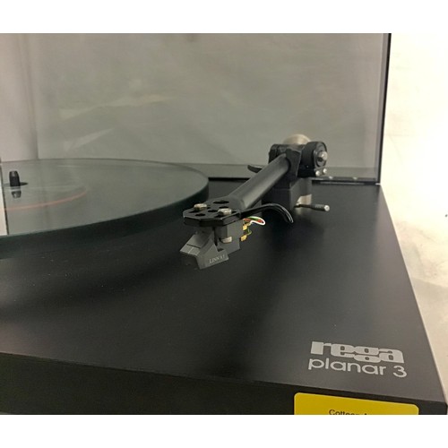 408 - REGA PLANAR 3 BELT DRIVE TURNTABLE. Mid-range Five-Star award winning turntable combination from Reg... 