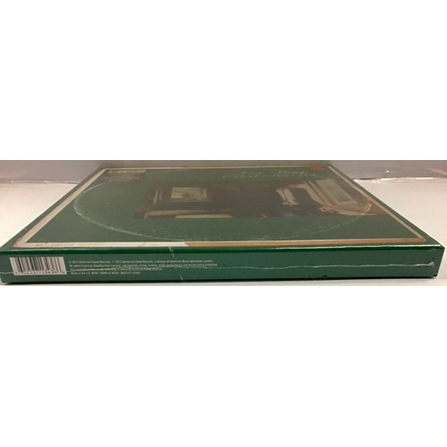 105 - NICK DRAKE ‘FIVE LEAVES LEFT’ LP VINYL BOX SET. Limited edition deluxe box set containing 180g LP wi... 