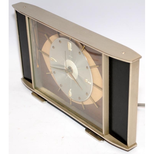 34 - Vintage 1960's Metamec electric clock. Presented in working condition