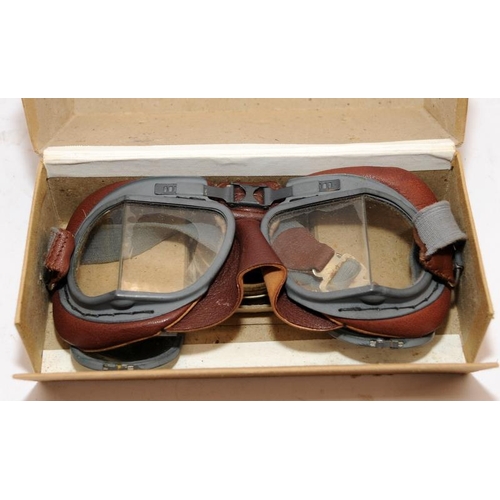 169 - Military issue Air Crew Mark VIII goggles in original box c/w tinted lenses & cloth