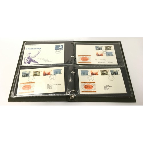 179 - 2 folders of first day covers (Ref 254, 255).