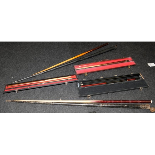 168 - 5 cased snooker cues, 3 x 2 piece and 2 x 1 piece including a hand spliced example to include Riley ... 