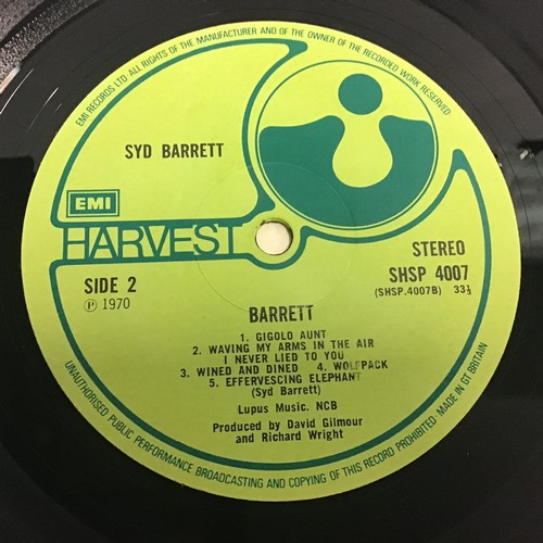 32 - SYD BARRETT VINYL LP RECORD 'BARRETT'. This is the 4th pressing on Stereo Harvest SHSP 4007 from 197... 