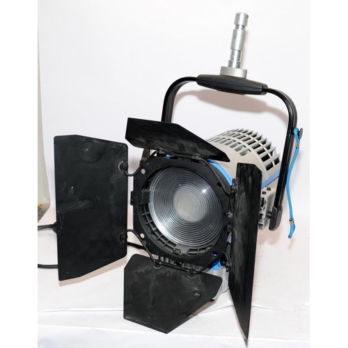 64 - Arri L7-C fresnel lens fully tune-able white light source with fitted barn doors