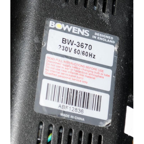 25 - 2 x Bowens Gemini GM400  flash heads c/w mains cables. Untested but removed from a working environme... 