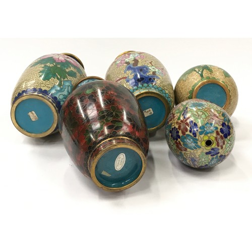 120 - Collection of oriental cloisonne vases with an egg (5).