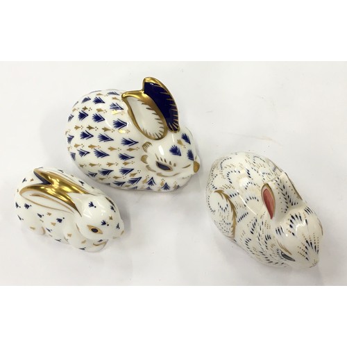 94 - Royal Crown Derby collection of bunny rabbit paperweights (3).