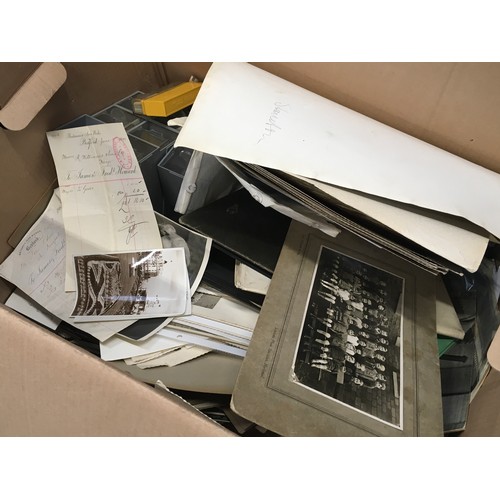 186 - Large box containing a collection of vintage photographs and other ephemera.