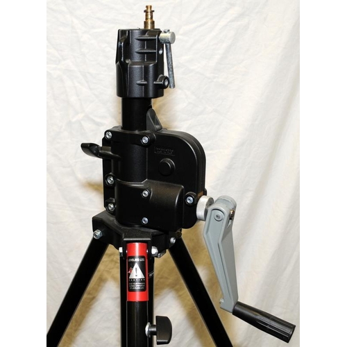 82 - Manfrotto professional quality heavy duty wind up stand. Total extended height approx 2.5m. Model re... 