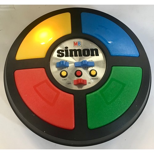 4 - 2 x 1978 vintage MB Simon Games. One is boxed in excellent condition With Instructions and the other... 