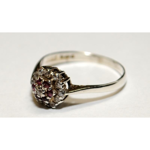 512 - Vintage ruby CZ .925 sterling silver cluster ring size Q