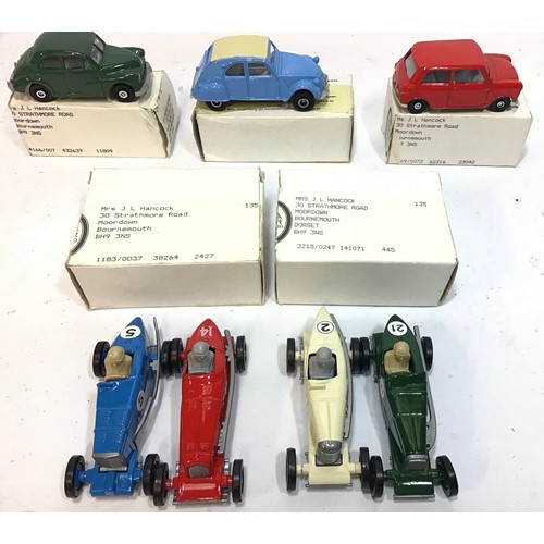 18 - Selection of various die-cast toys. To include Corgi - Matchbox and Lledo. Boxed and unboxed items t... 