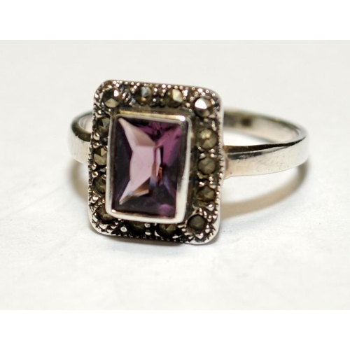 489 - Art Deco amethyst silver marcasite ring size M