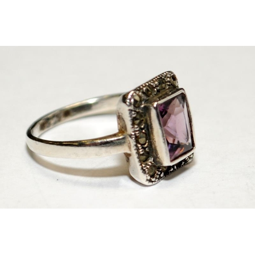 489 - Art Deco amethyst silver marcasite ring size M