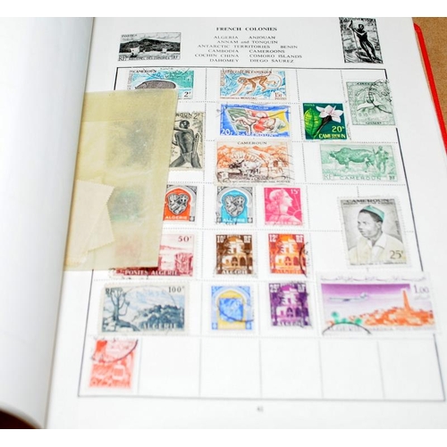 261 - Stamps: 2 x Liberty all world albums