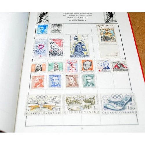 261 - Stamps: 2 x Liberty all world albums