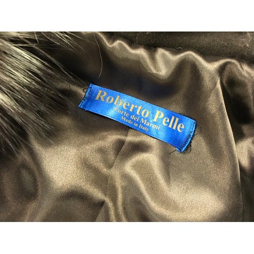 632 - Roberto Pelle Italian vintage ladies fox fur gilet coat