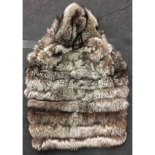 632 - Roberto Pelle Italian vintage ladies fox fur gilet coat