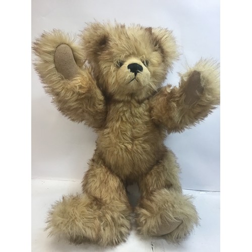 33 - Cute loveable Teddy Bear collection from makers - Boyd’s - Boss - Harrods and Charley Bear. All in V... 