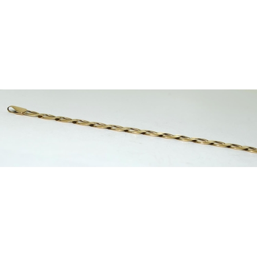 484 - A 9ct Gold Figaro Bracelet. 6g