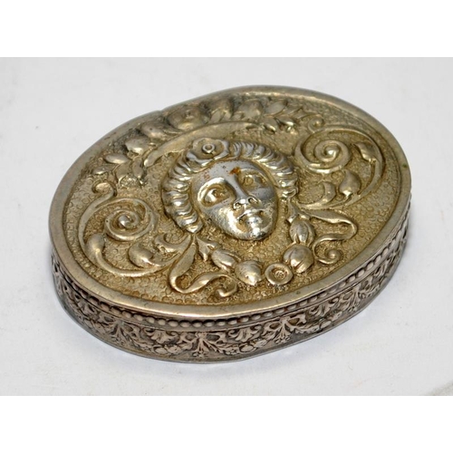 375 - Vintage Fratelli Coppini .800 Italian silver pill box with hinged lid and gilded interior