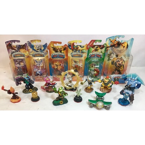 46 - Collection of Skylander figures of which some are still sealed in their boxes. A total of 18 items.