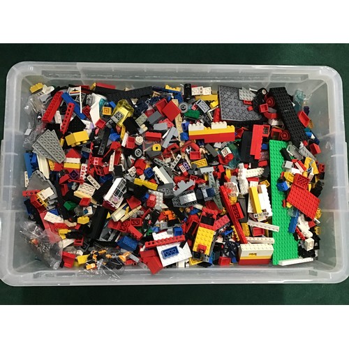 54 - Very large box containing various bits of Lego.